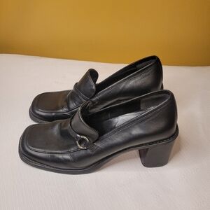 Vintage Riveted by Lee Casey Leather Loafers sz 9